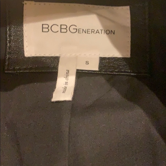 BCBGeneration leather/faux fur bomber jacket. - Picture 4 of 4